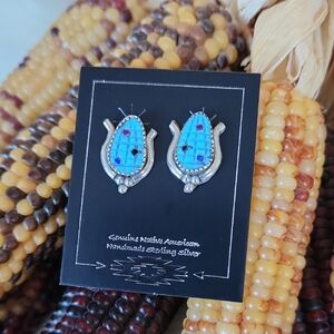 Adorable NWT Native American Zuni Inlaid Gemstone Corn Earrings 🩵🌽🩶🎁